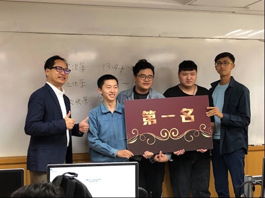 【捷報】行銷系勇奪全國行銷競賽冠軍，並將代表台灣出戰2019年「第六屆兩岸行銷模擬決策」大賽圖片