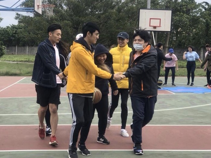 2017/12/06➟行銷系×運動會圖片