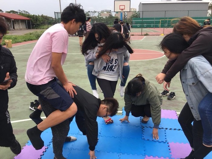 2017/12/06➟行銷系×運動會圖片